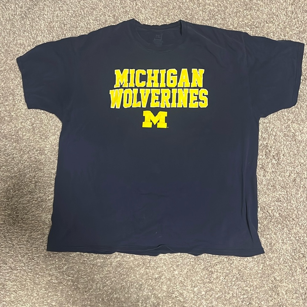 Proedge Michigan wolverines T shirt